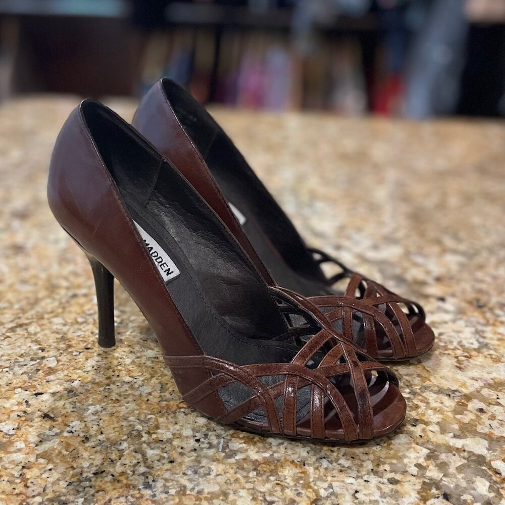 Steve Madden Peep Toe Pumps